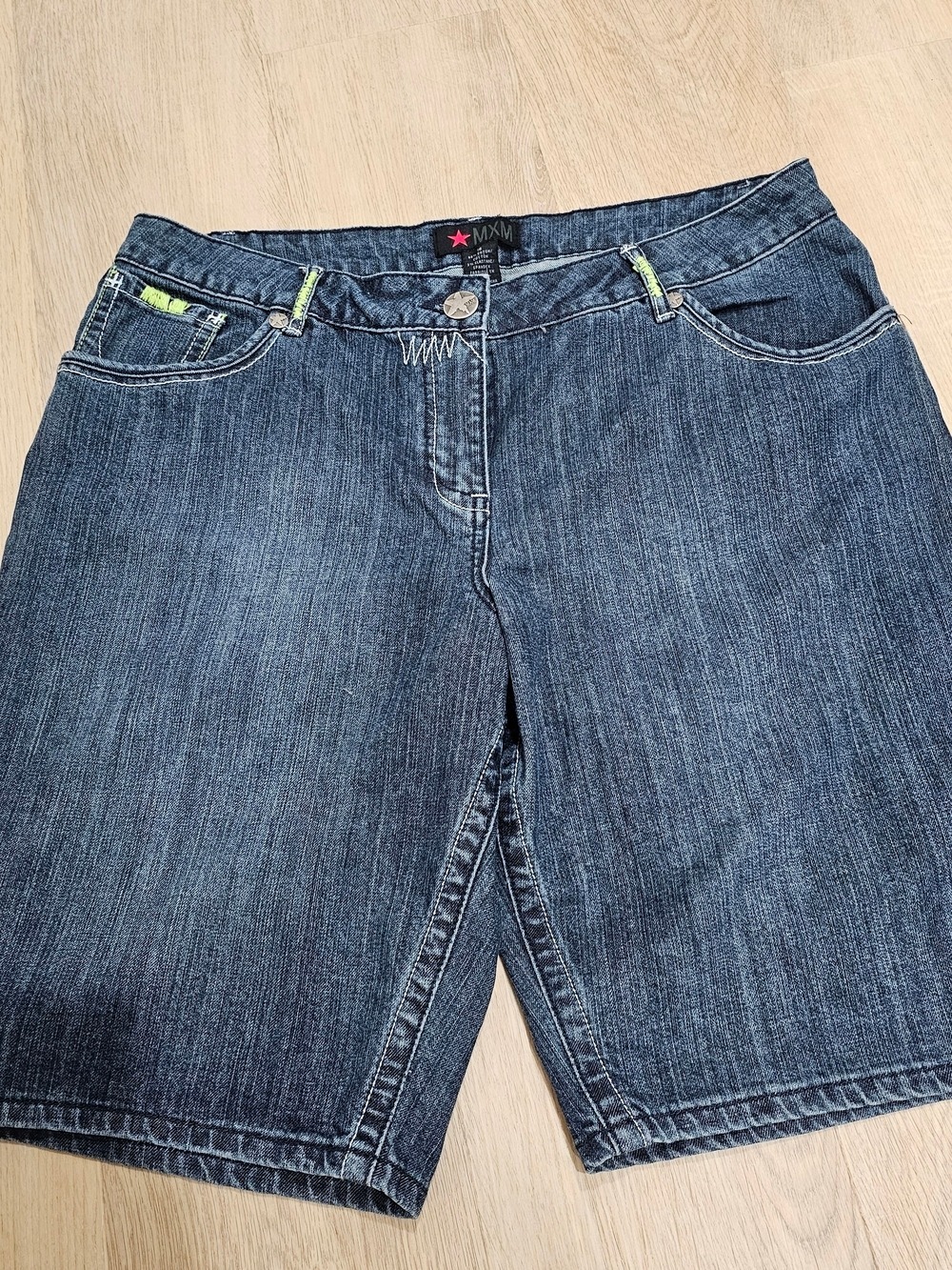 MXM Denim Bermuda Shorts Size 16 Blue Stretch Mid Rise Coastalgirl Cottagecore